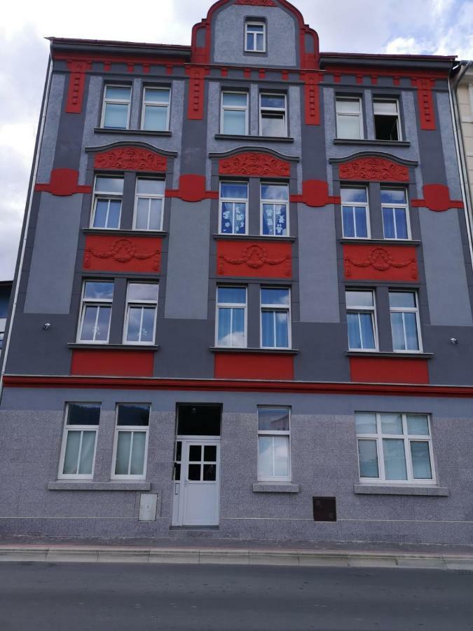 Krasny Byt V Centru Decina المظهر الخارجي الصورة